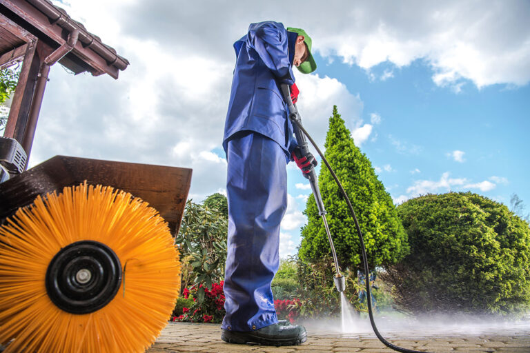 cleaning-residential-driveway-2021-08-26-23-04-56-utc